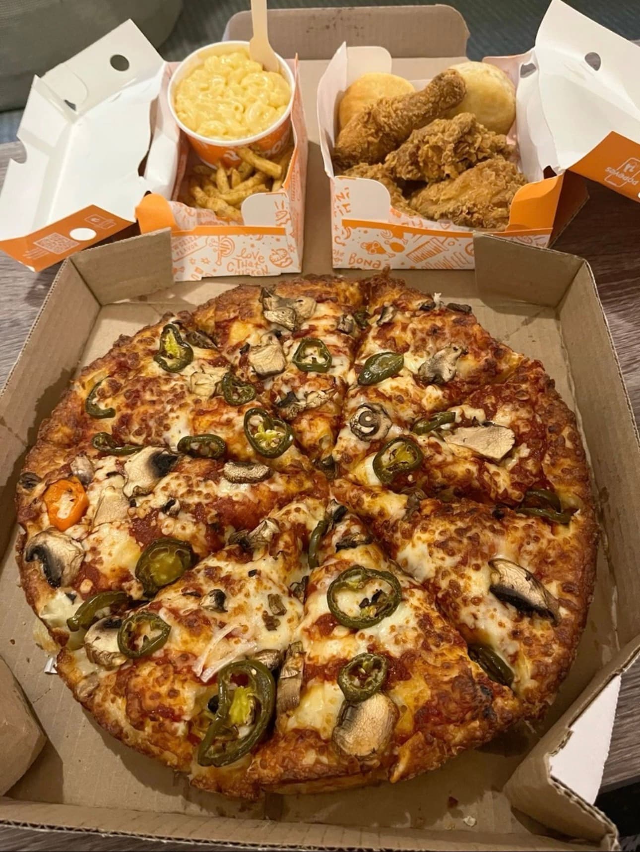 chicken & pizza delivery 🍕 🍗 